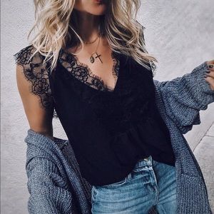 Vicidolls lace top